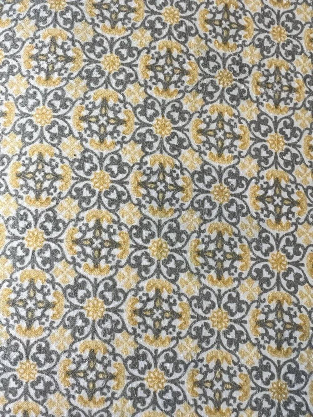 Gray & Yellow 2 pc Sheet Set QUEEN Flat + KING Pillowcase Quatrefoil 100% Cotton